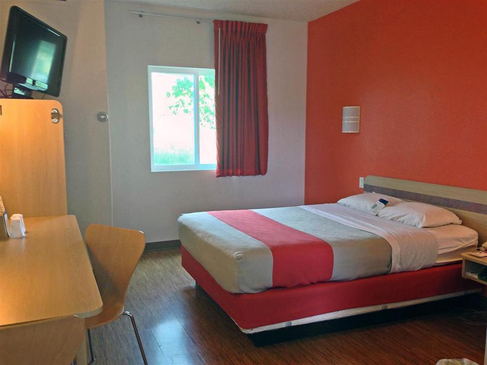 Hotel 6-missoula, Mt 4*